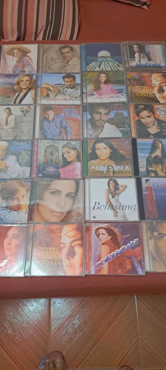 30 cds de novelas alguns lacrados 30,00 cada. - Foto 3