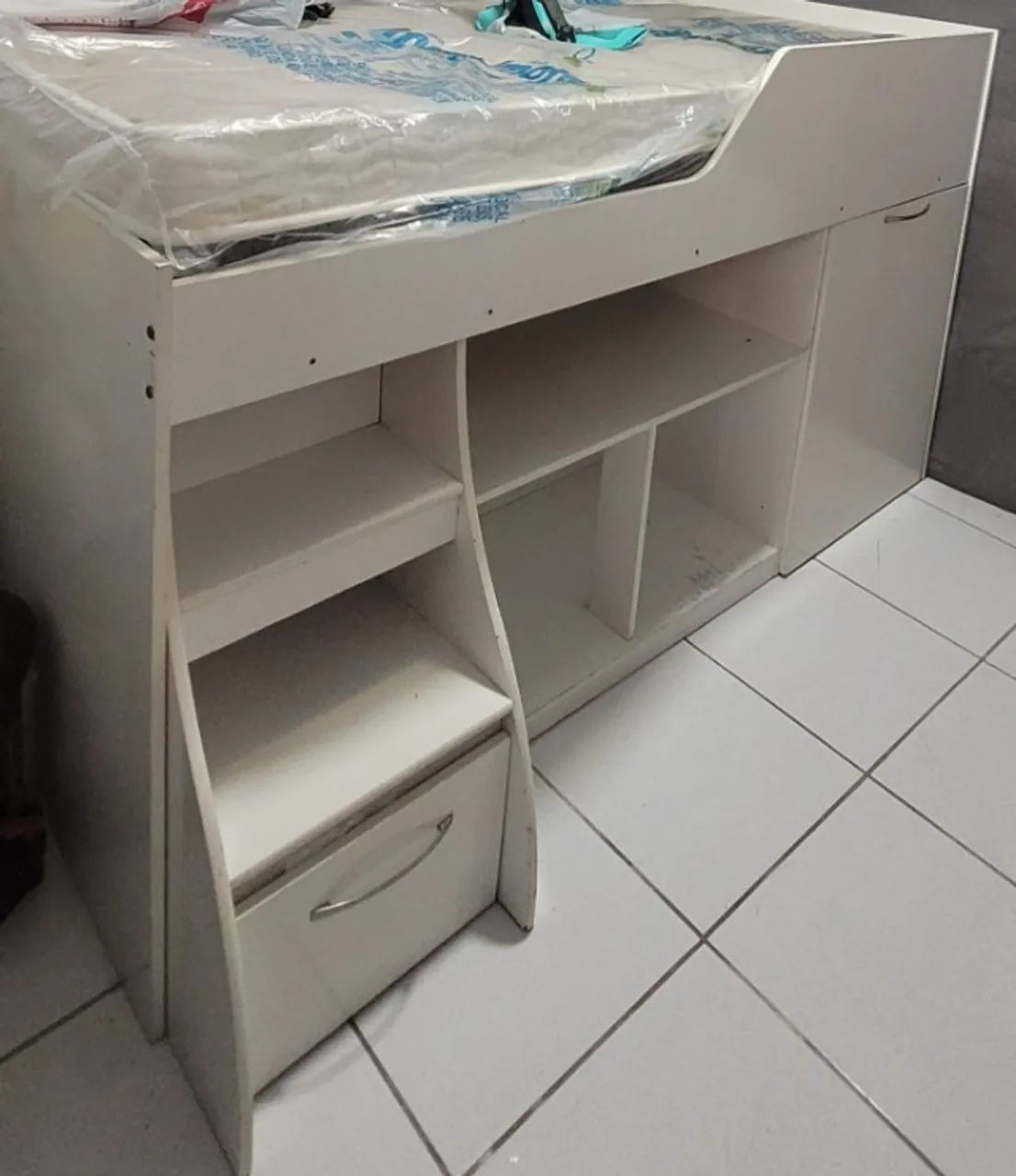 Cama multifuncional com colchão  - Foto 3