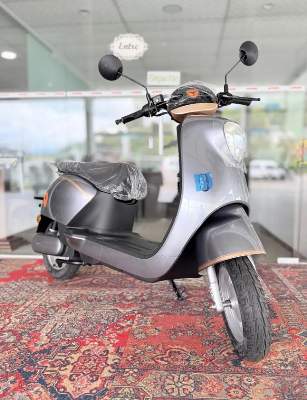 Moto elétrica Yadea M6-H