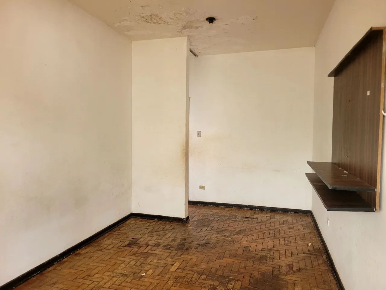 Alugo apartamento, com ótima localização na região central - Foto 3