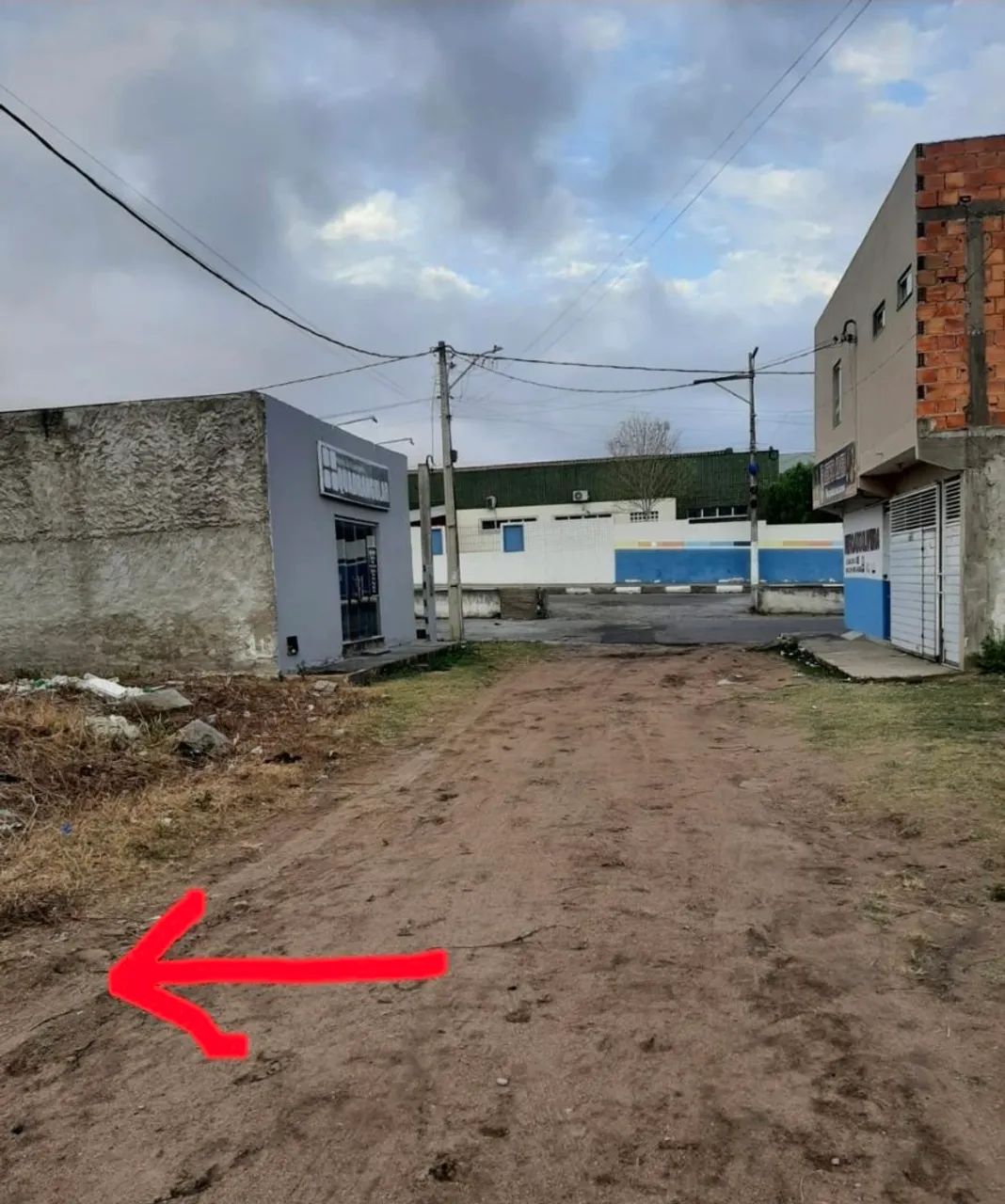 OPORTUNIDADE NA GABRIELA! TERRENO EM EXCELENTE LOCALIZAÇÃO. 