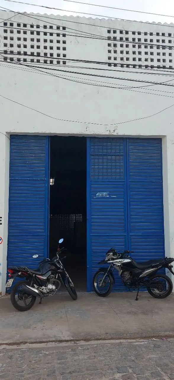 Excelente galpão e ótima localização 