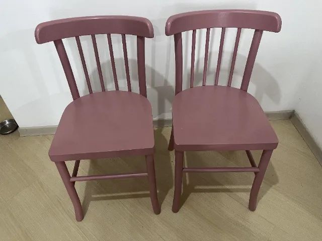 2 cadeiras rosas para mesa de jantar