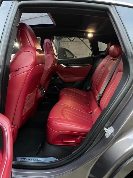 Maserati Levante 3.0 V6 350cv Aut., foto 14 de 18