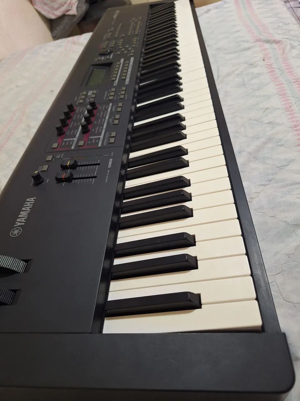 Yamaha mox8  - Foto 5