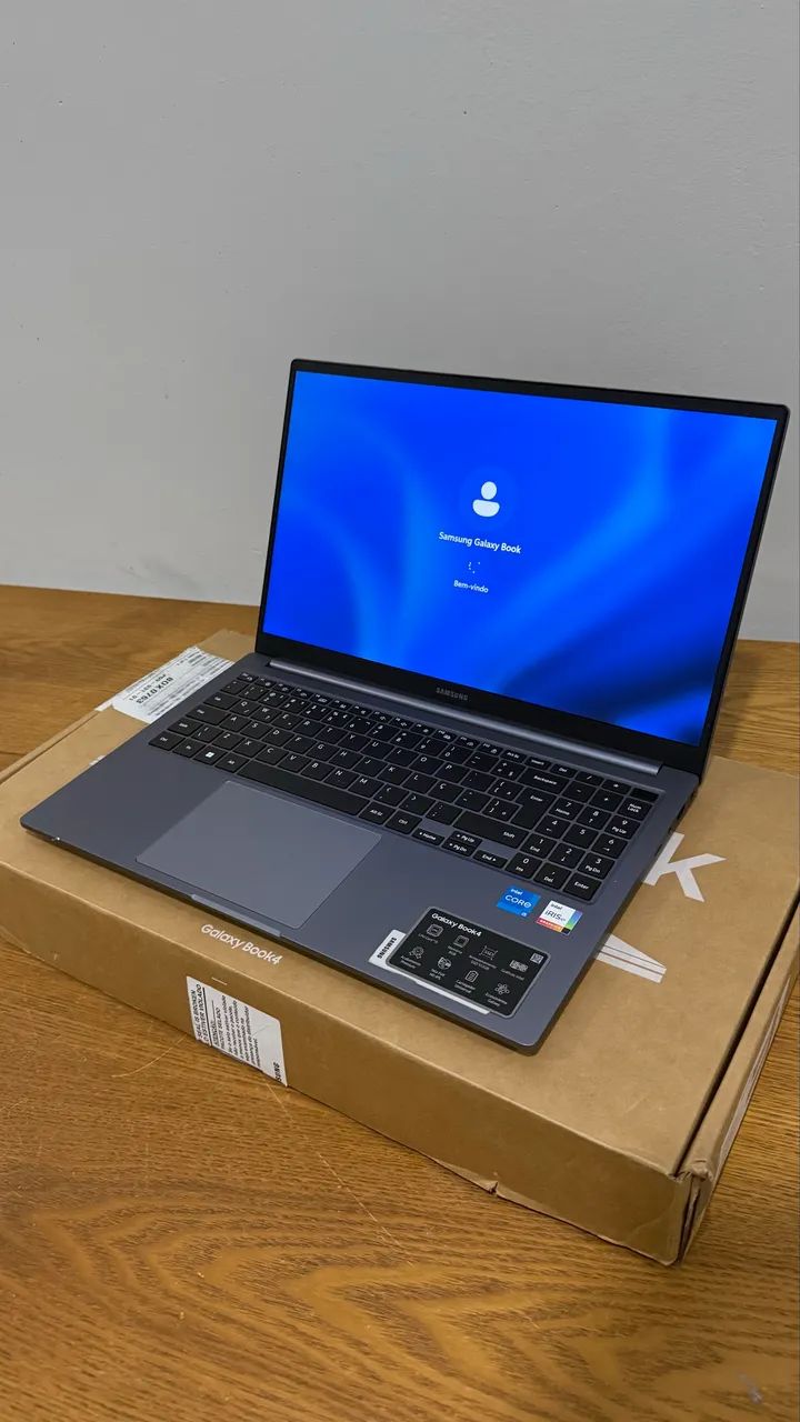 Galaxy Book 4 - Core i5 13th - 8gb - NVME 512GB