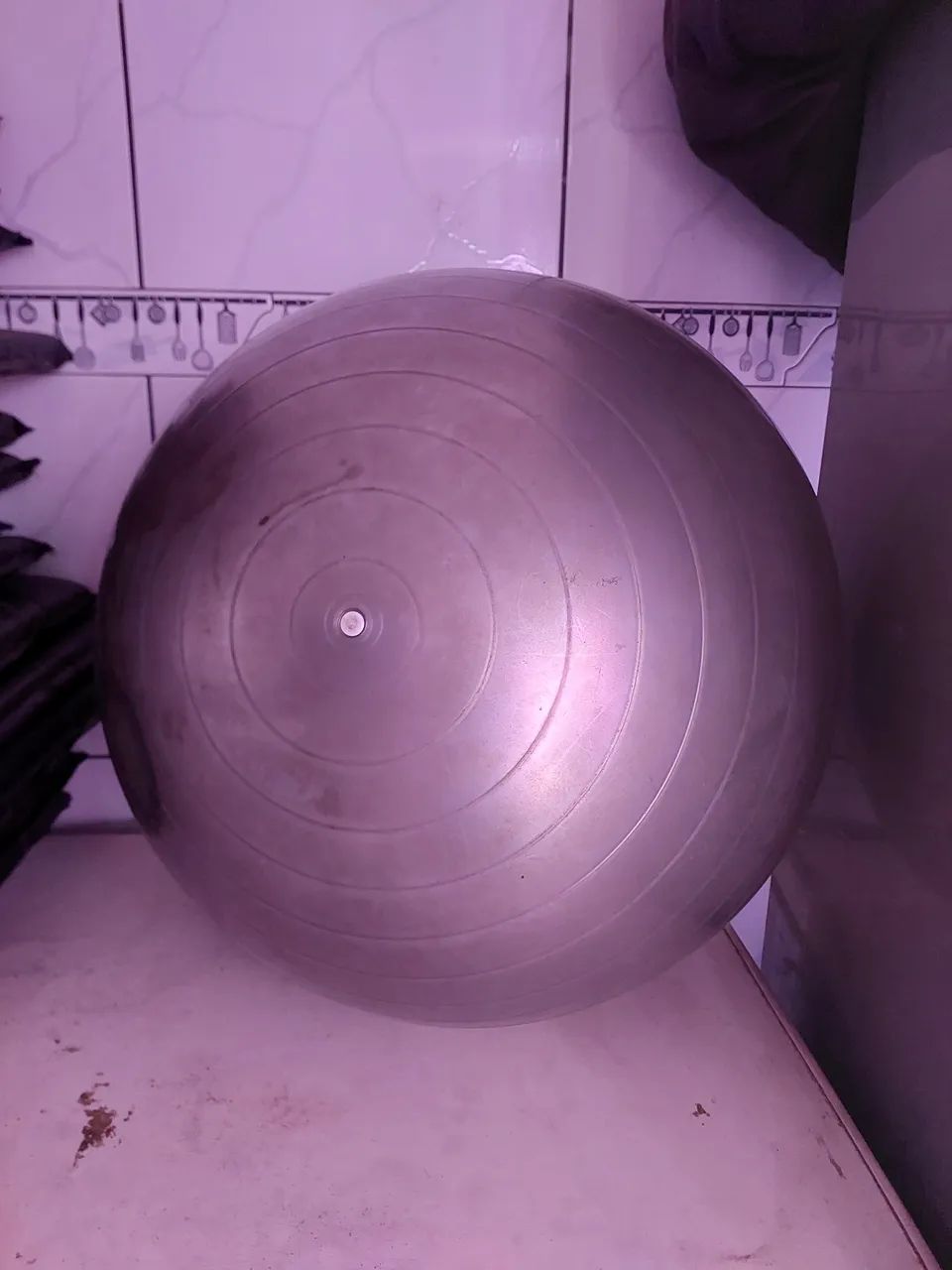 Bola Suíça com bomba de encher
