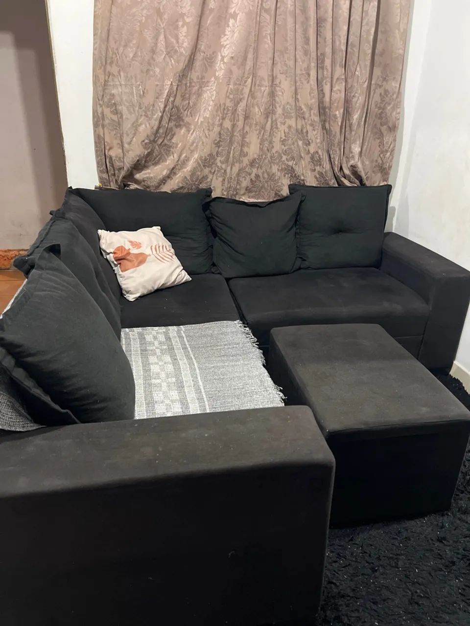 Sofá 5 lugares com puff - Foto 4