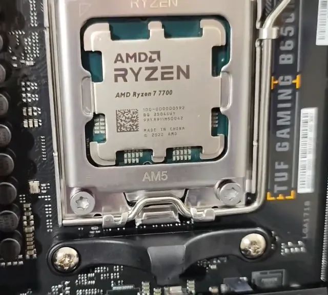 CPU RYZEN 7 7700 AM5 - Foto 4