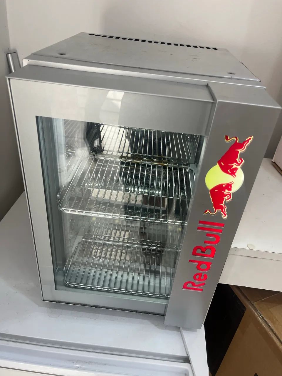 FRIGOBAR REDBULL ORIGINAL MODELO 2020 - Foto 3