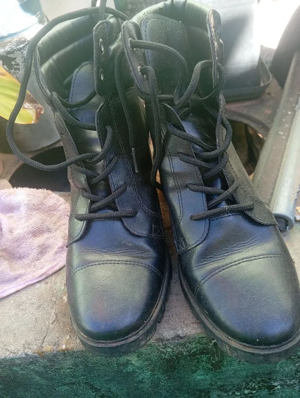 Bota coturno número 38/39 - Foto 2