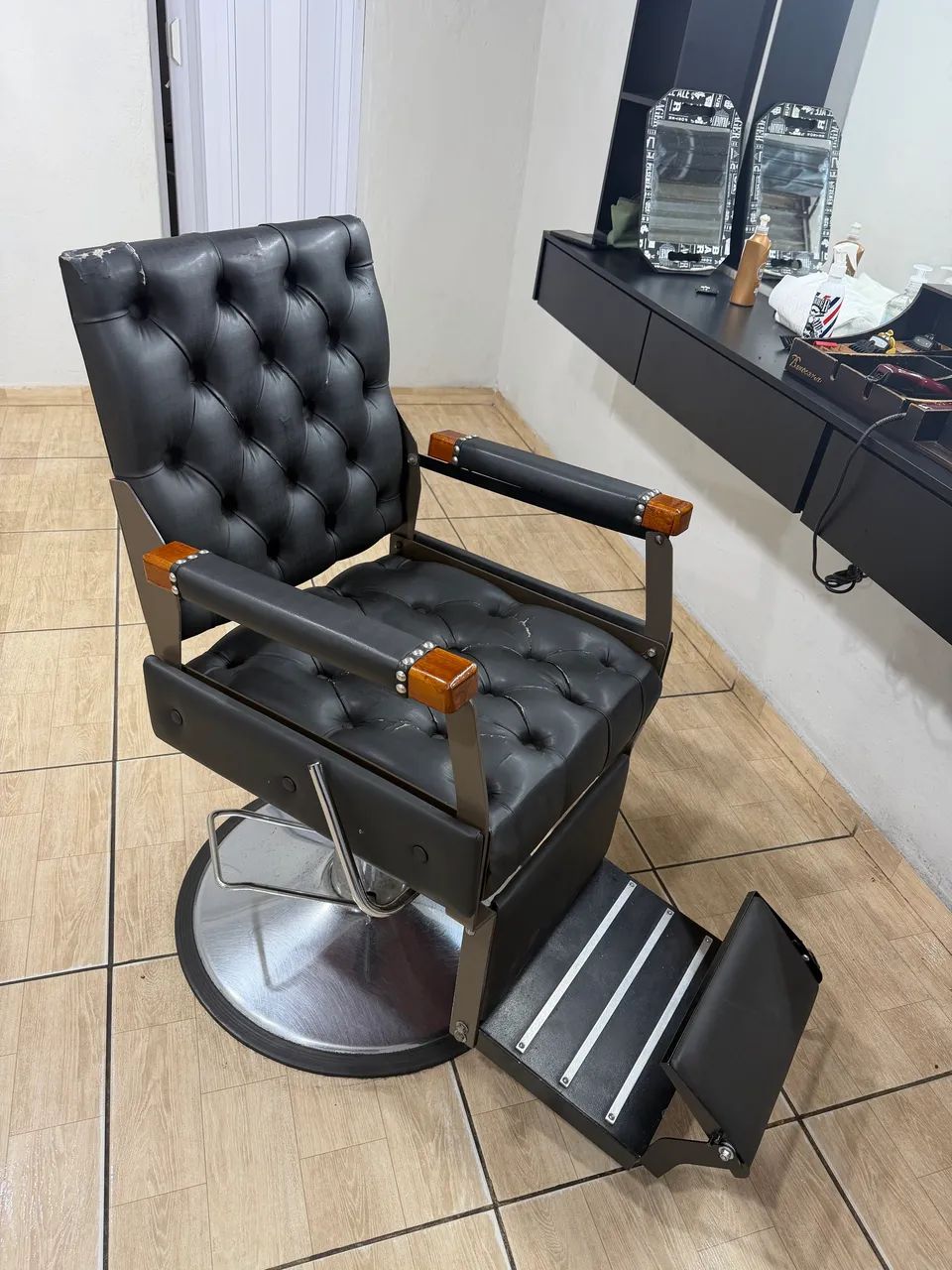 Combo Barbearia: Cadeira Reclinável + Bancada - Foto 4