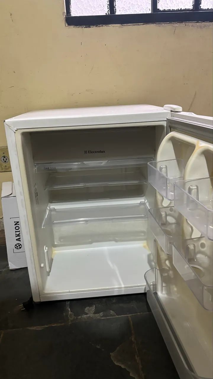 Frigobar Electrolux 