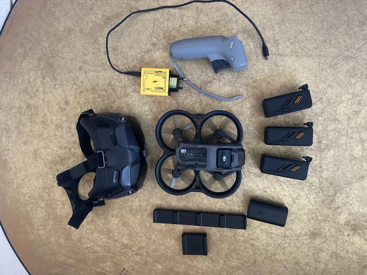 DRONE AVATA COM 3 baterias  - Foto 4