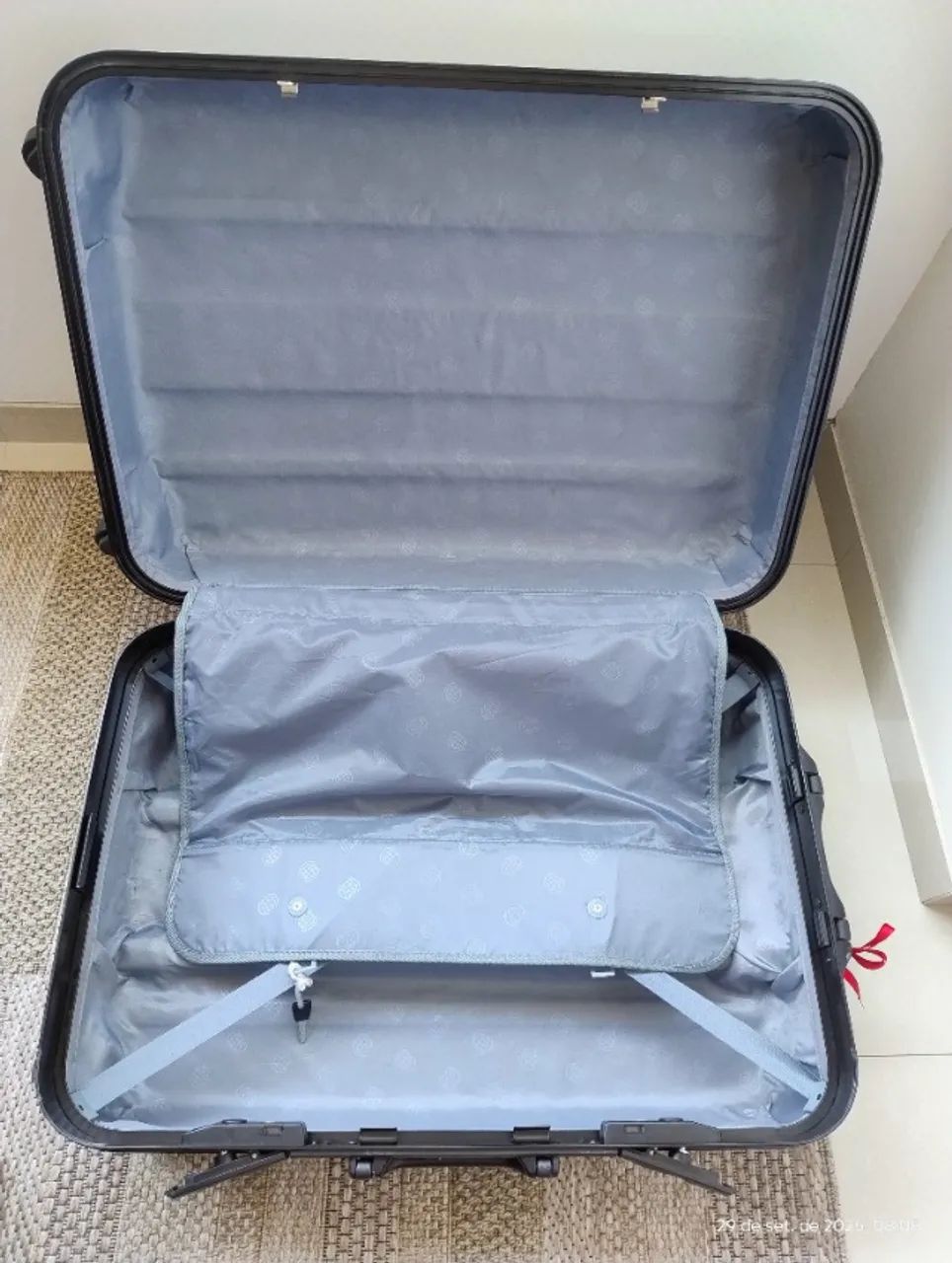 Mala de viagem até 32kg, leve e resistente, excelente estado - Foto 4