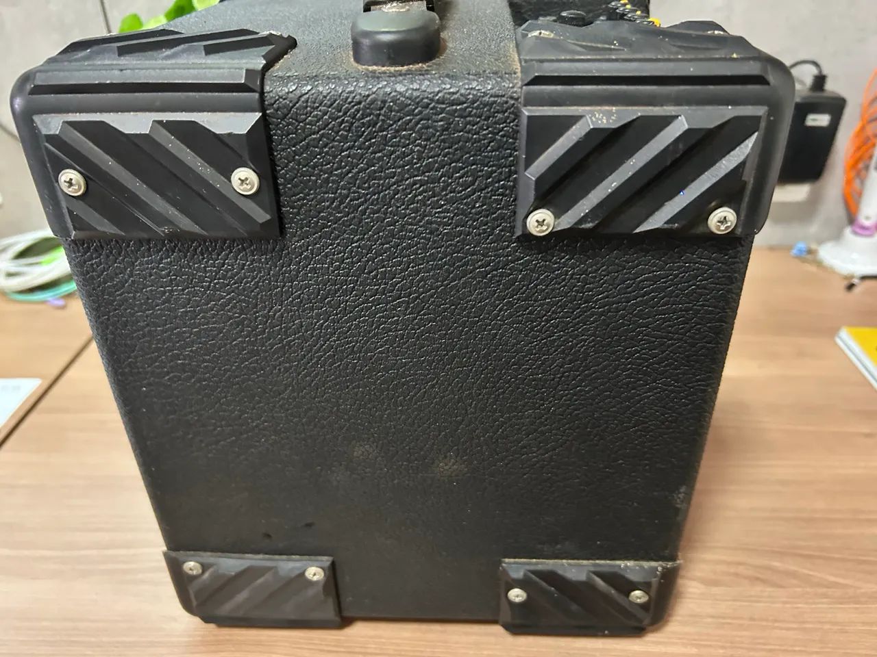 Amplificador para Guitarra Onerr Block 20TU - Foto 4