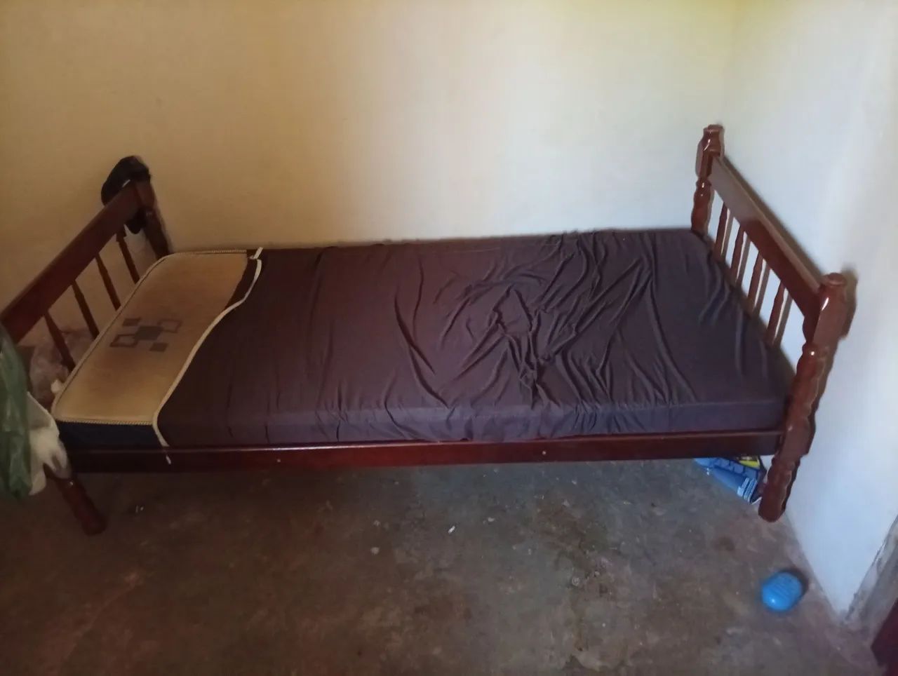 Cama