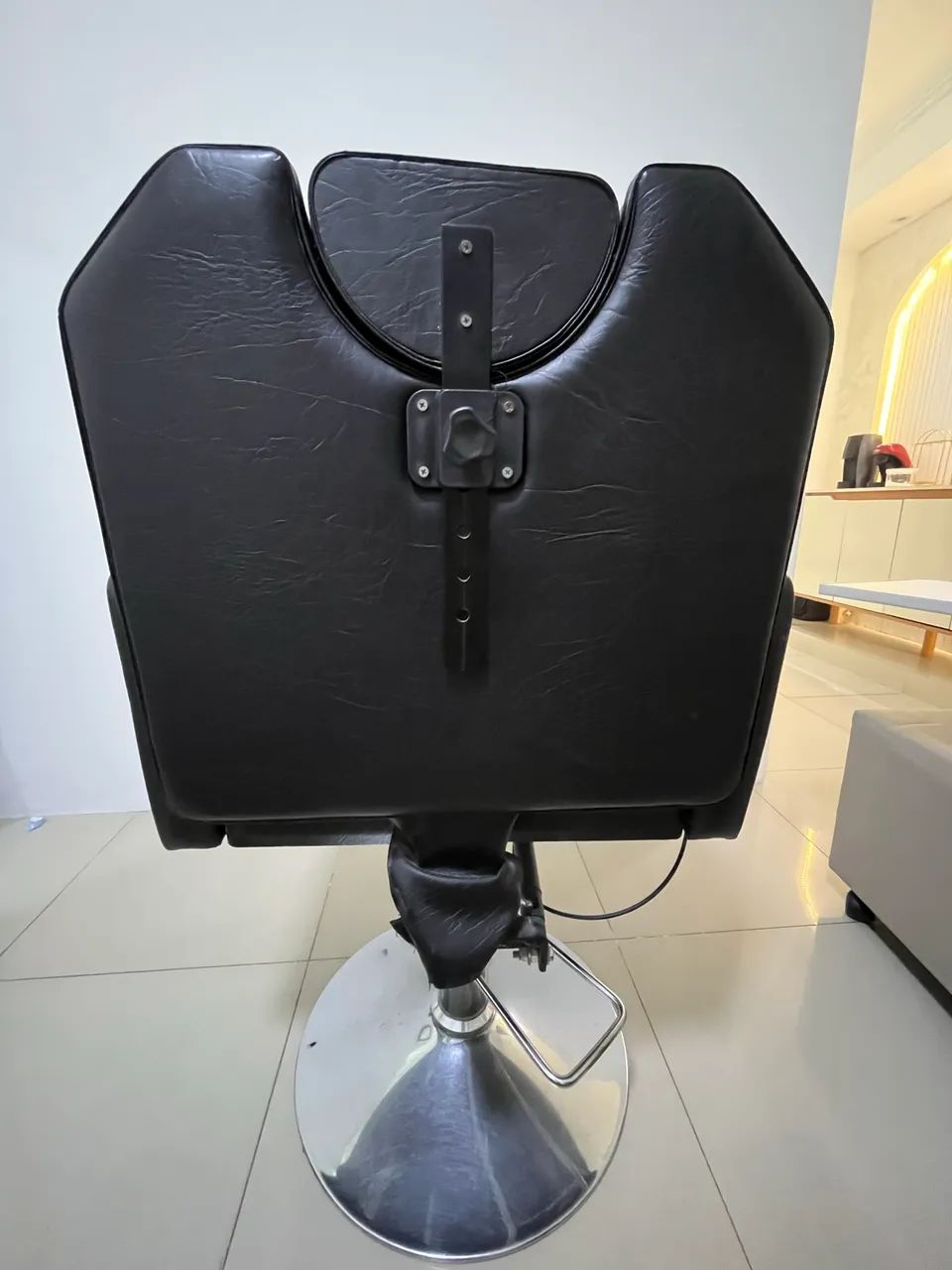 Cadeira hidráulica e reclinável 