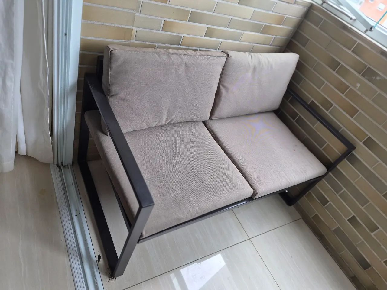 Conjunto de Sofá,  2 poltronas e mesa de centro para área externa - Foto 2