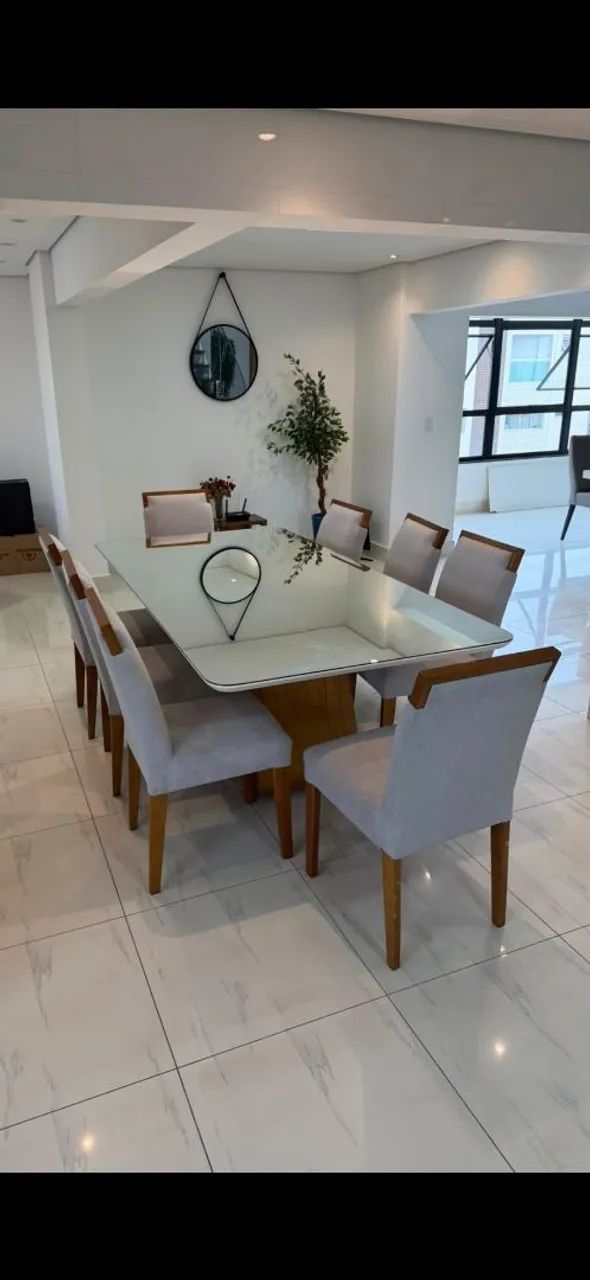 Mesa espelhada  com 8 cadeiras maravilhosa - Foto 2