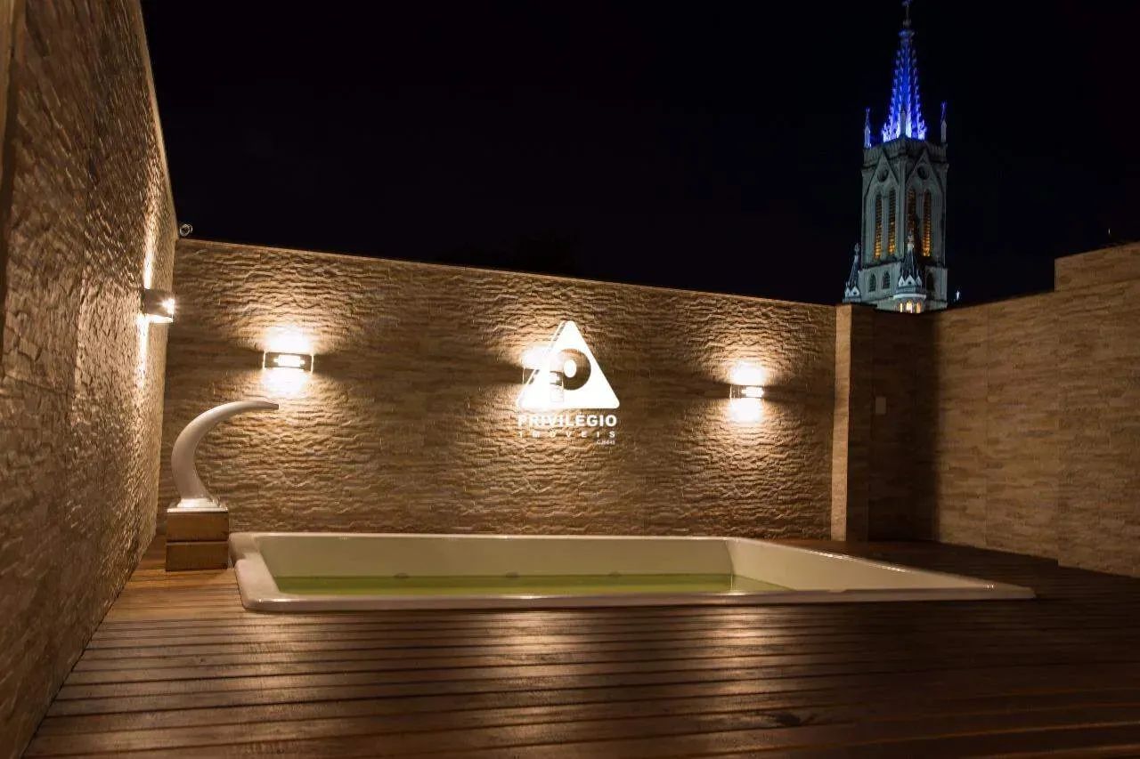 HOSTEL, 450m², Centro