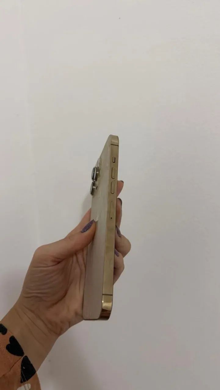 Iphone 13 Pro Max - Dourado - Foto 2