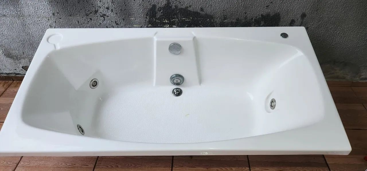 Banheira hidromassagem Jacuzzi