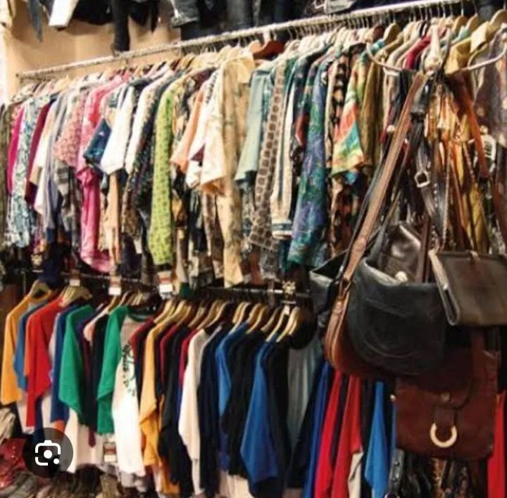 LOTE ROUPAS PARA BRECHÓ  - Foto 2