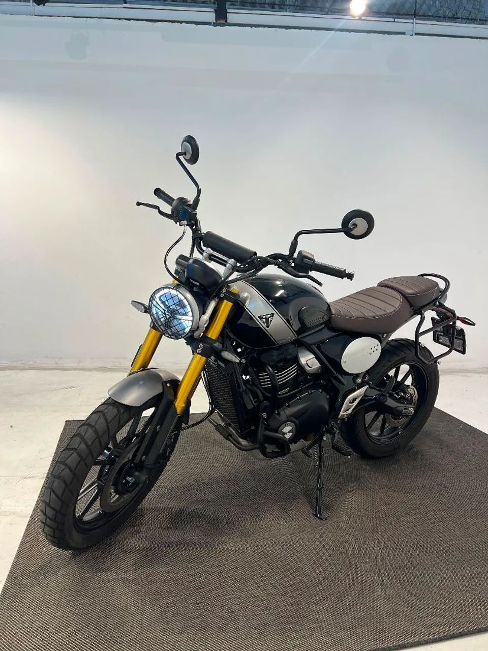TRIUMPH SCRAMBLER 400X