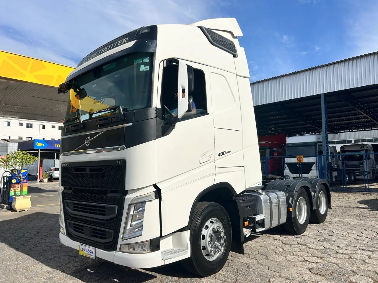 Volvo - Foto 5
