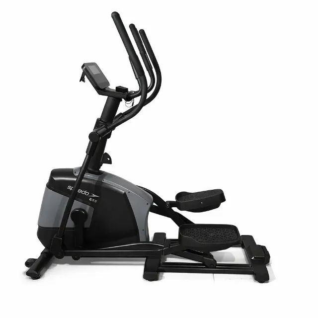 ELÍPTICO SPEEDO E55 - Excelente estado. Passada com movimento amplo, suave e sem impacto.