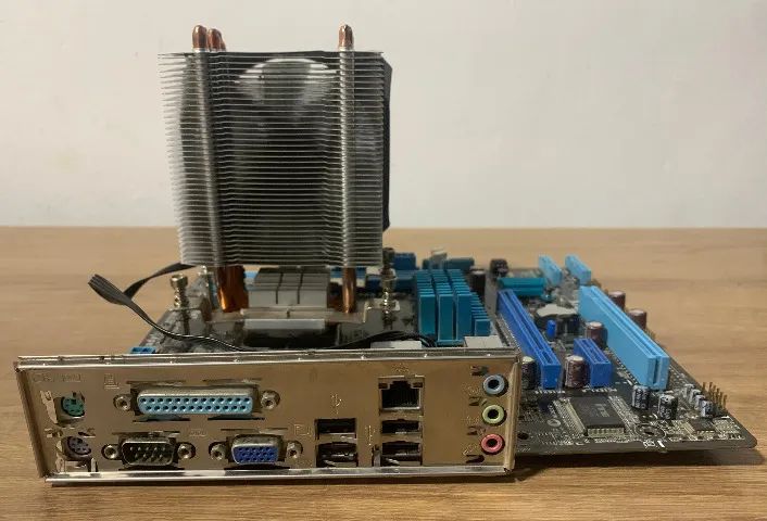 Kit Placa-Mãe ASUS M5A78L-M LX-BR e CPU AMD FX 6300 - Foto 2