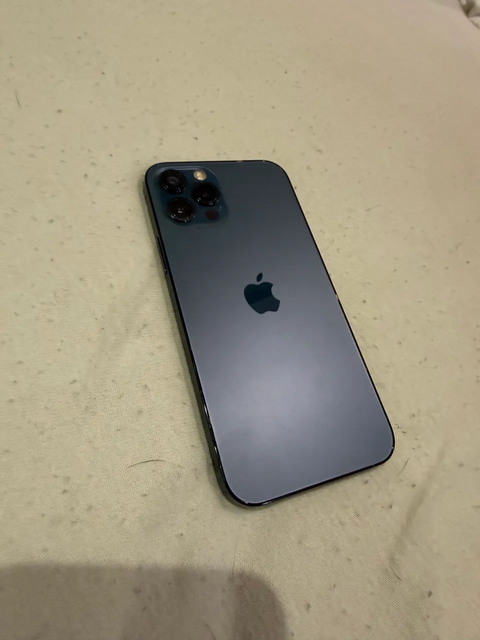 Só hoje. iPhone 12 Pro 128GB AZUL - Foto 2