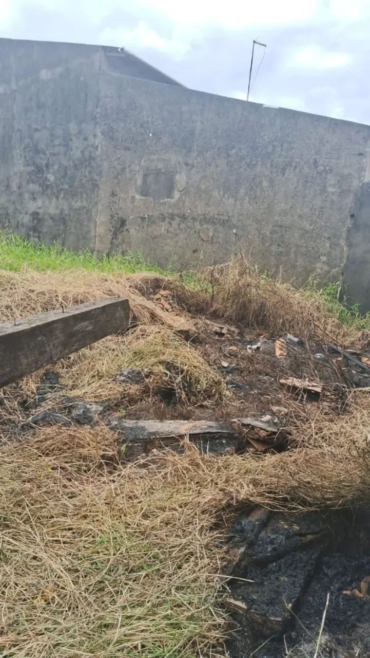 Vendo terreno com uma construção começada. - Foto 3
