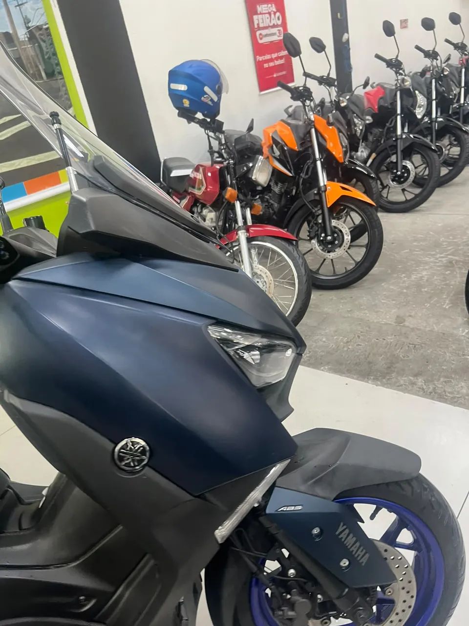 YAMAHA XMAX 250 CONNECTED ABS - Foto 4
