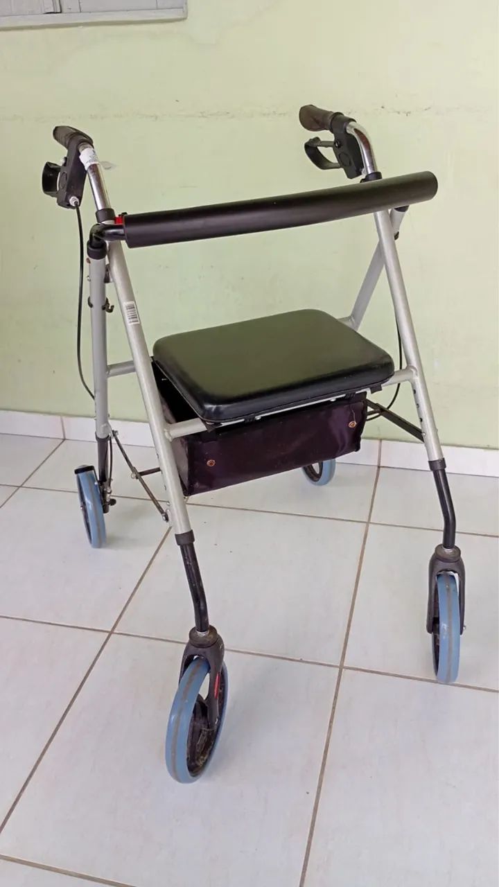 Andador com banco para idosos - Foto 2