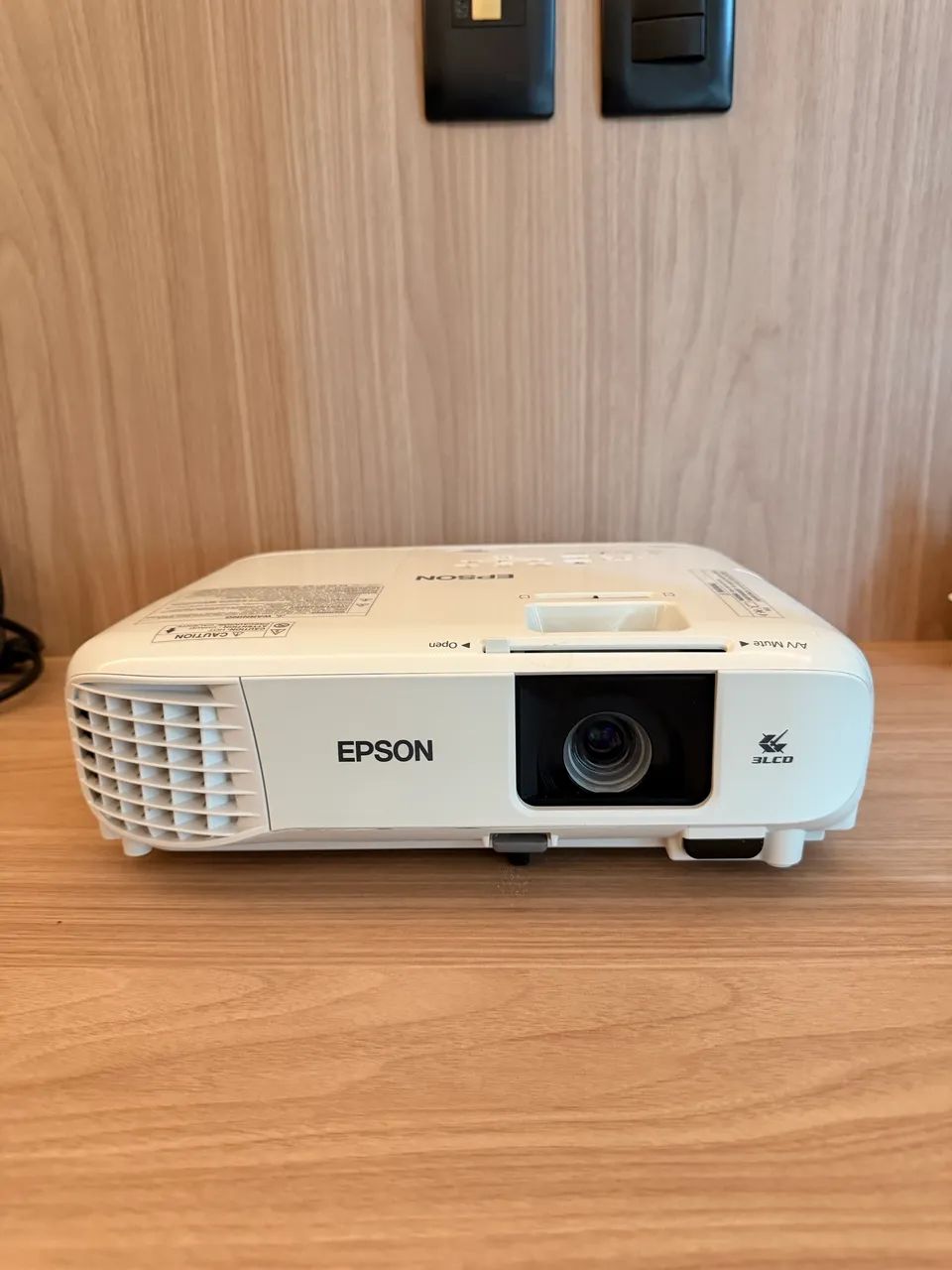Projetor Epson Powerlite E20 - Foto 3