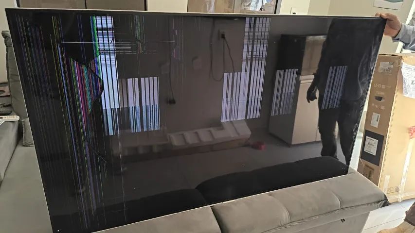 TV LG 75'' UHD AI THINQ ----- COM DEFEITO