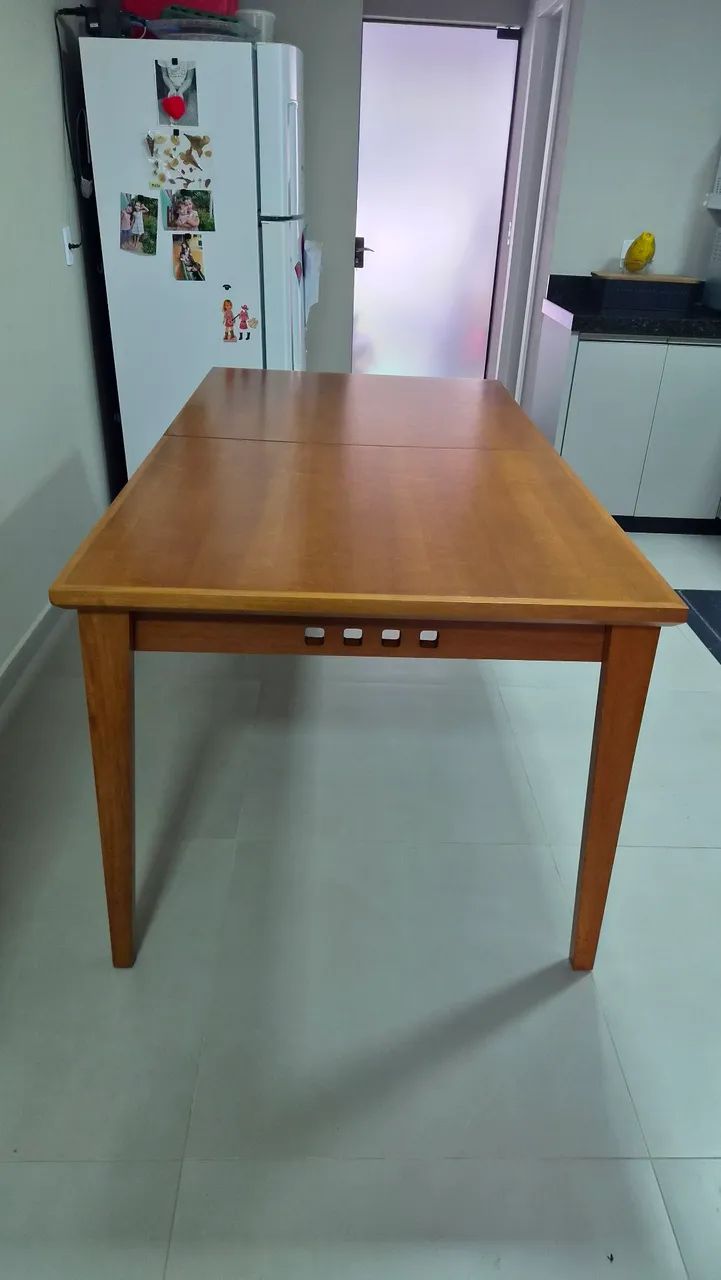 Mesa de jantar e 7 cadeiras - Foto 2