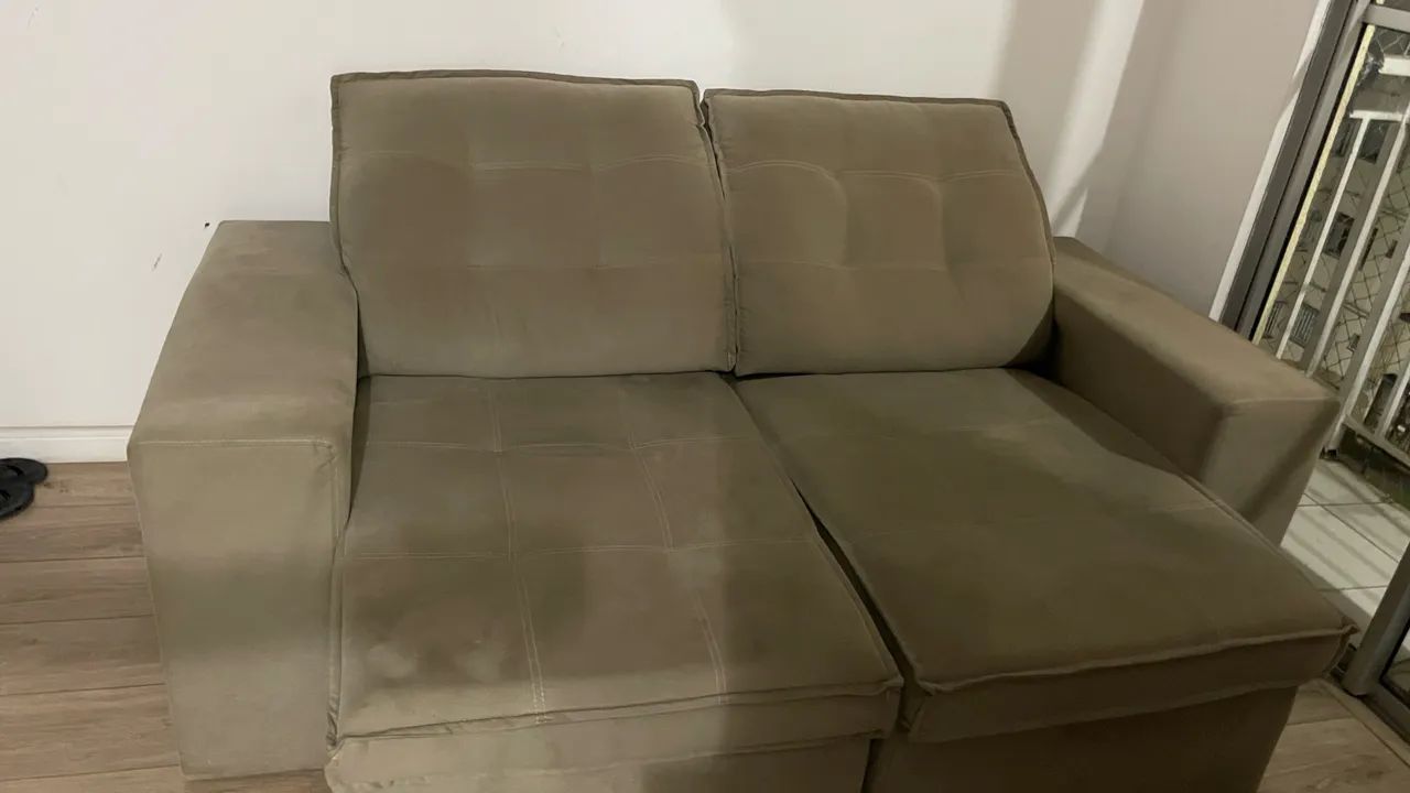 SOFÁ RETRÁTIL 3 LUGARES 