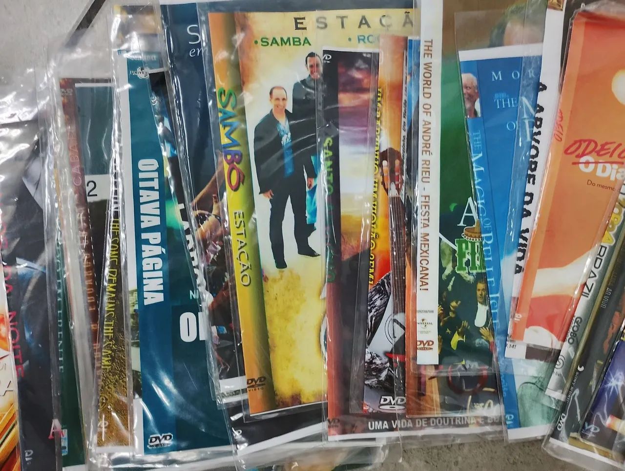 Dvds e CDs  - Foto 4
