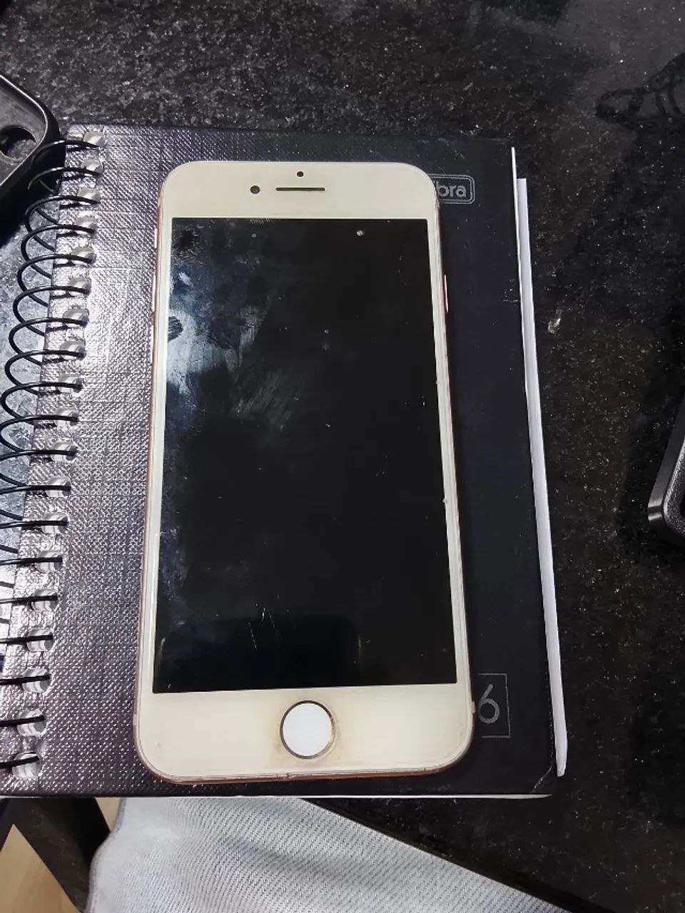 Celular iPhone 8 - Foto 3
