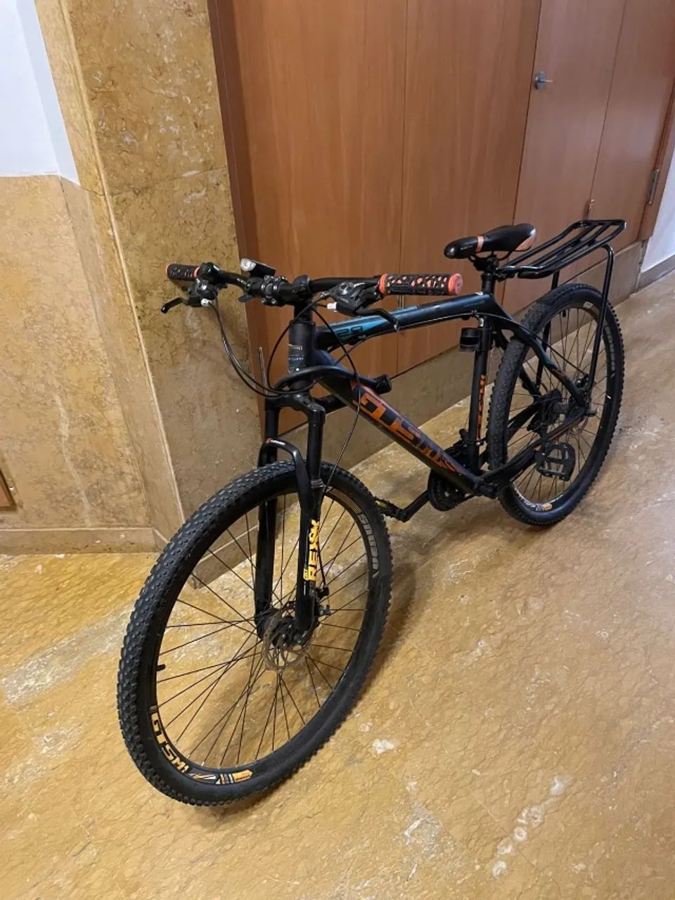 BICICLETA ARO 29 USADA - Foto 2