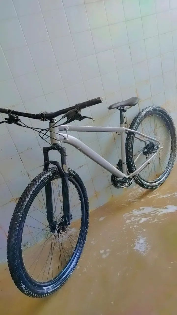Bike aro 29 freio a óleo?