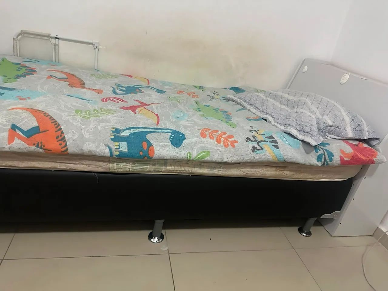 Cama solteiro com cabeceira baú  - Foto 2