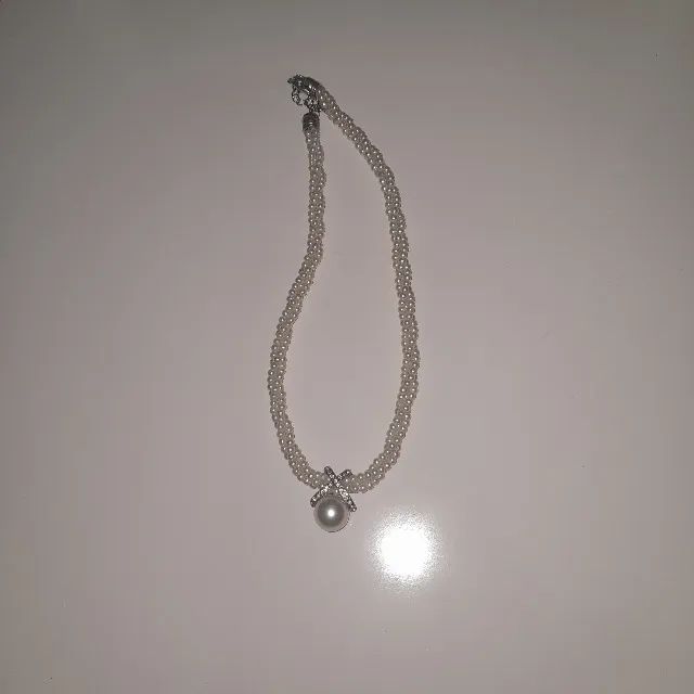Acessórios para doação: tiaras, colar, cílios postiços - Foto 3
