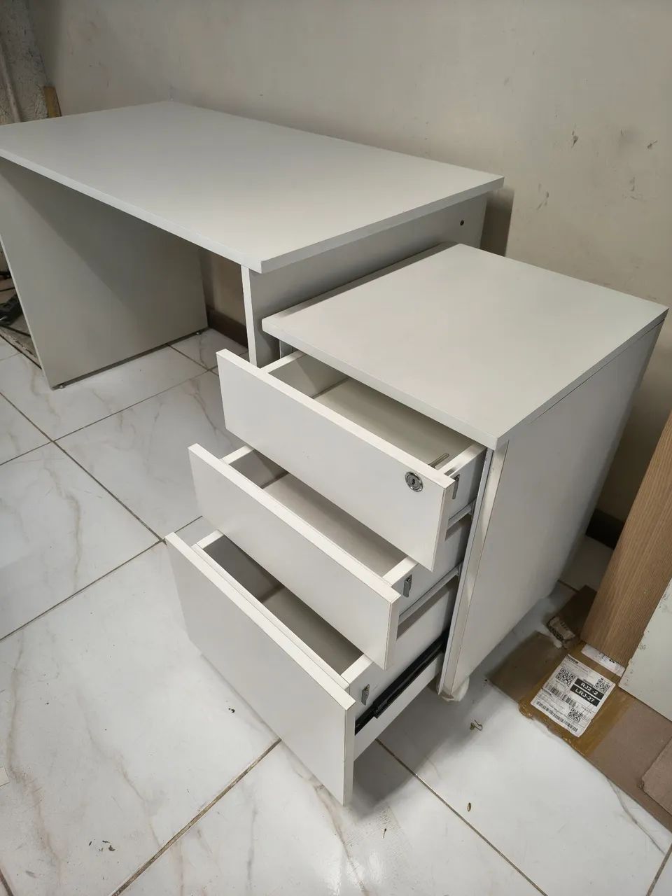 Mesa com graveteiro  - Foto 2
