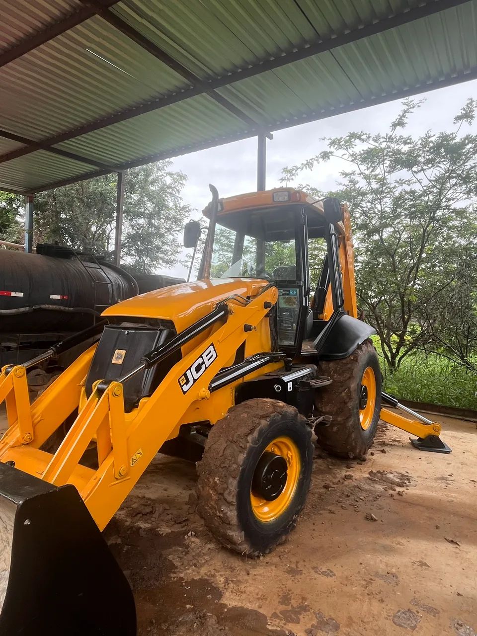 RETROESCAVADEIRA JCB - Foto 3