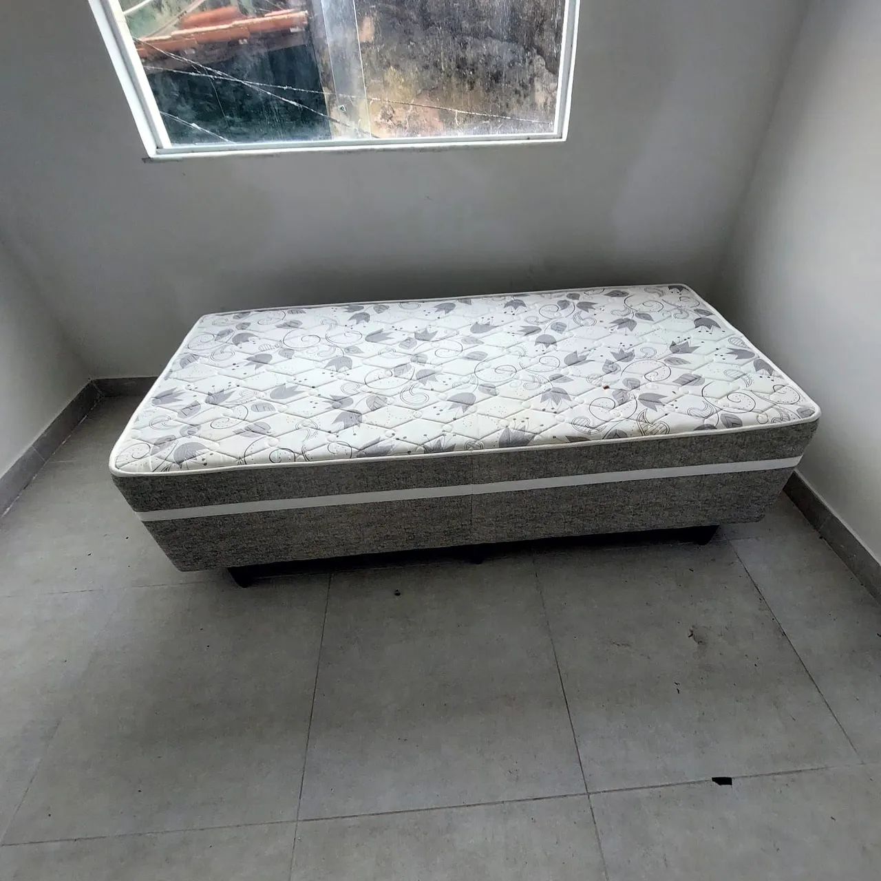 Vendo cama box  solteiro  - Foto 2