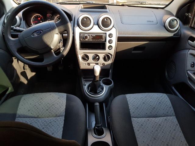 Ford Fiesta flex 1.0 SE completo, 13/14 repasse R$19.900 - Foto 7